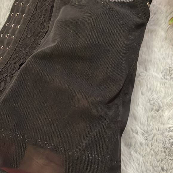 Black Lace Corset - Picture 8 of 10